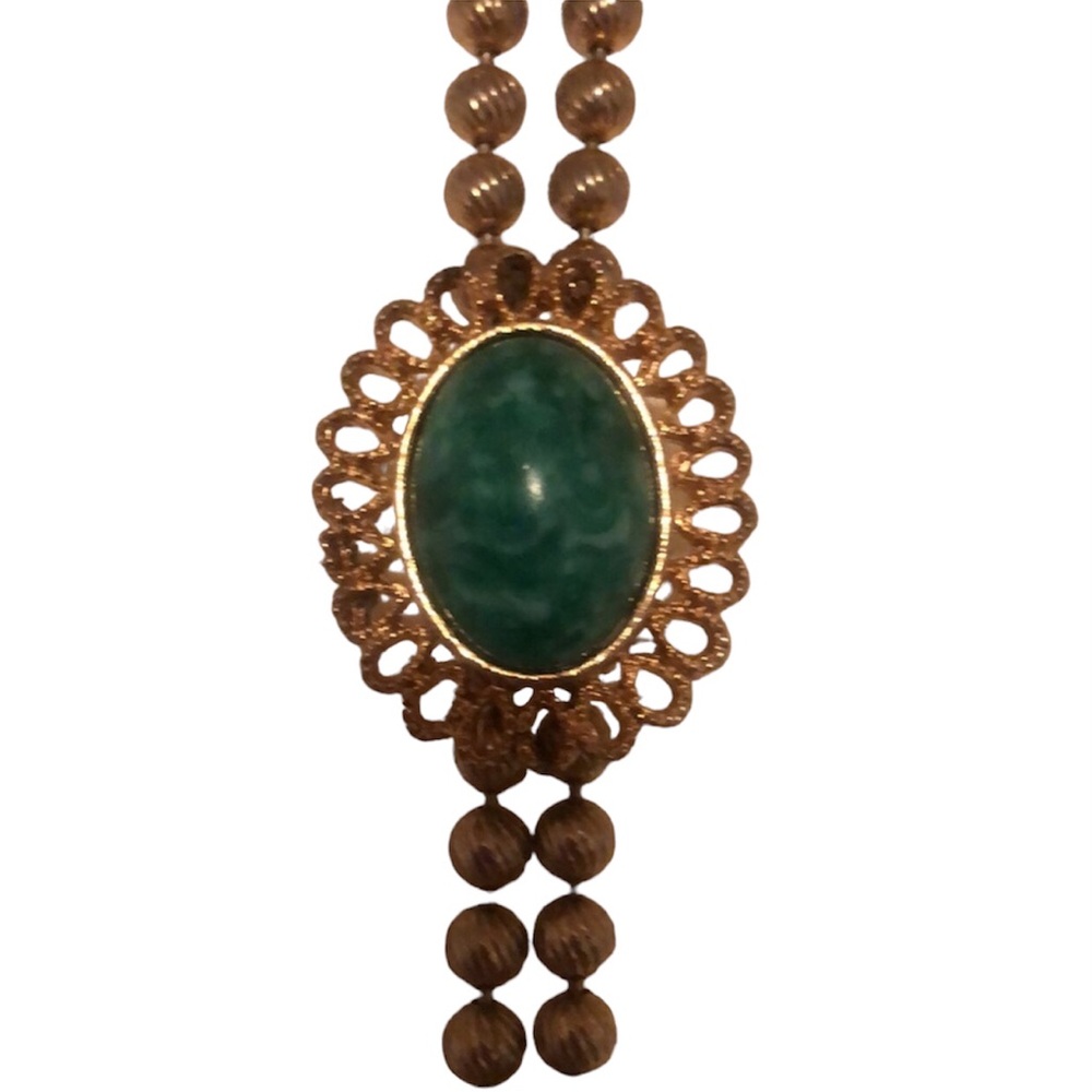 VTG Avon 1973 vintage elliptical emerald stone tassel adjustable discontinued